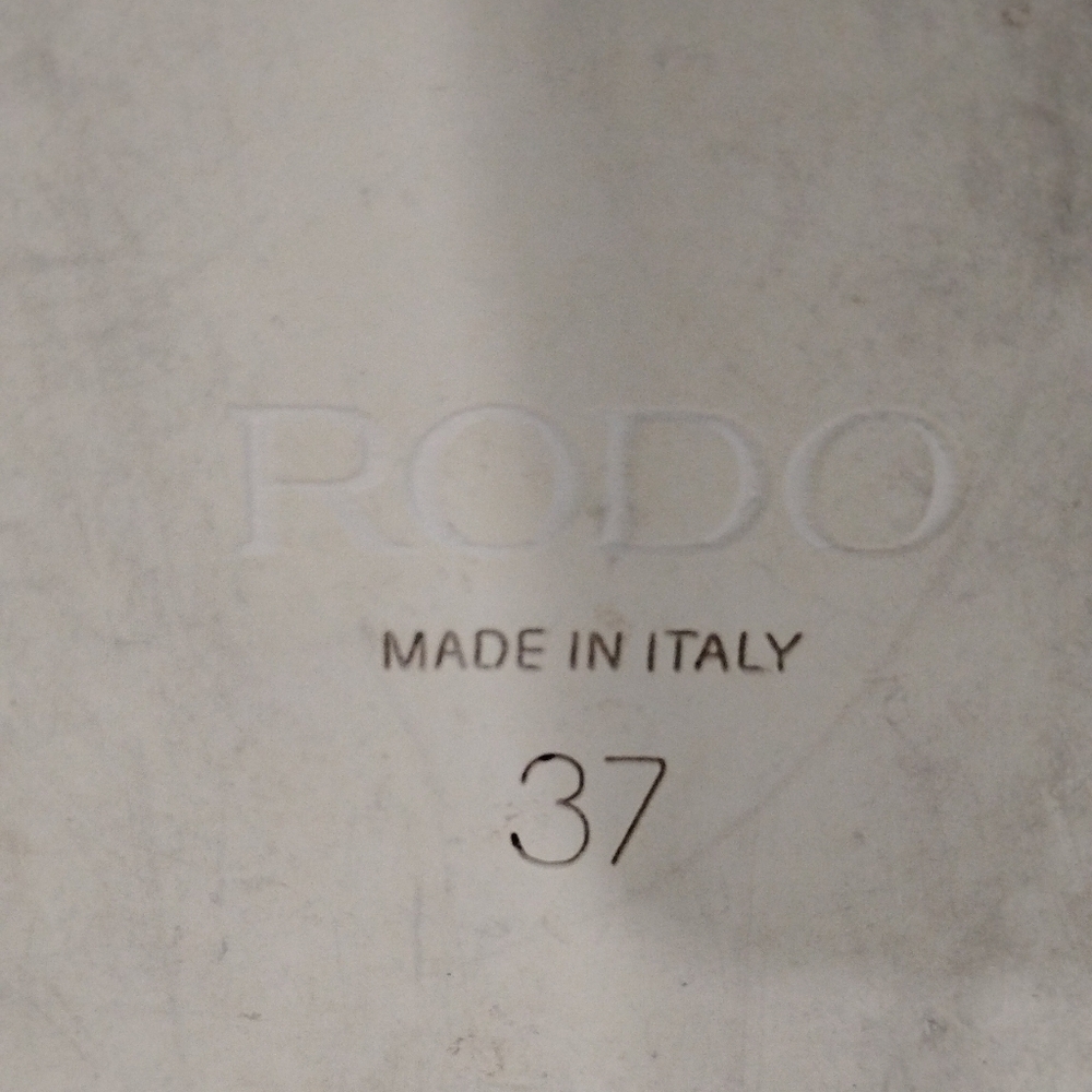 GOLD LEATHER RODO SLIDES - Picture 2 of 10